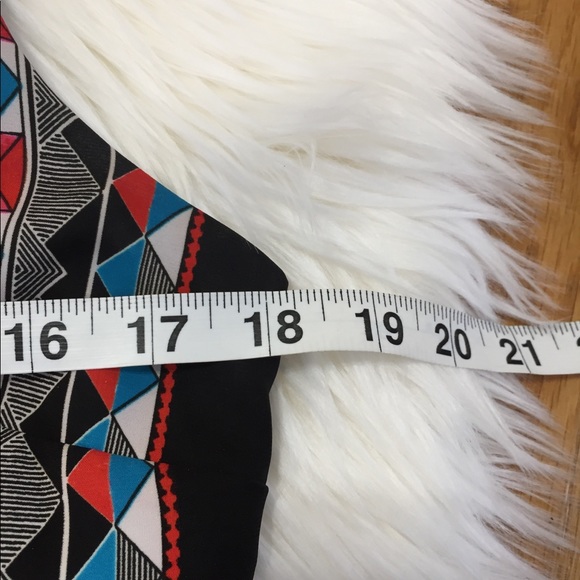 Vince Camuto Stripe Print Shift Dress - Picture 7 of 7